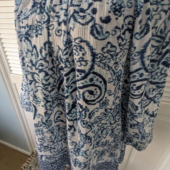 CHAPS Top Women's sz M Blue White Boho Lightweight Paisley Tunic Elastic Flowy - Picture 7 of 10
